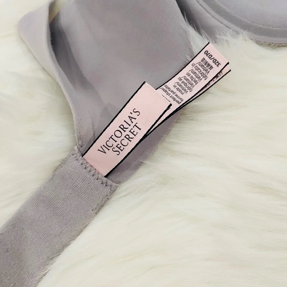 Victoria’s Secret- 32D - Lace bra - Picture 3 of 4